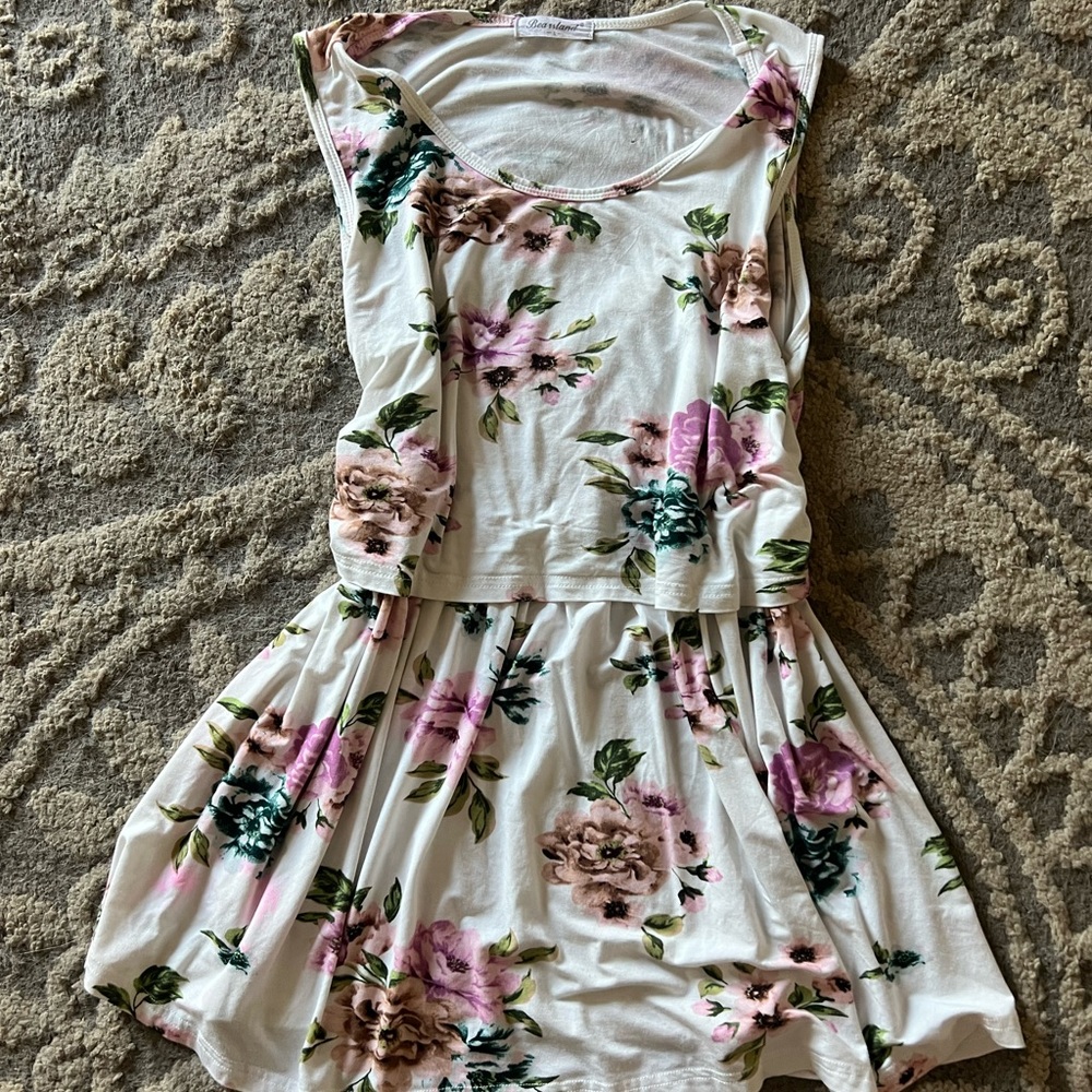 Breast-feeding, tank top size large